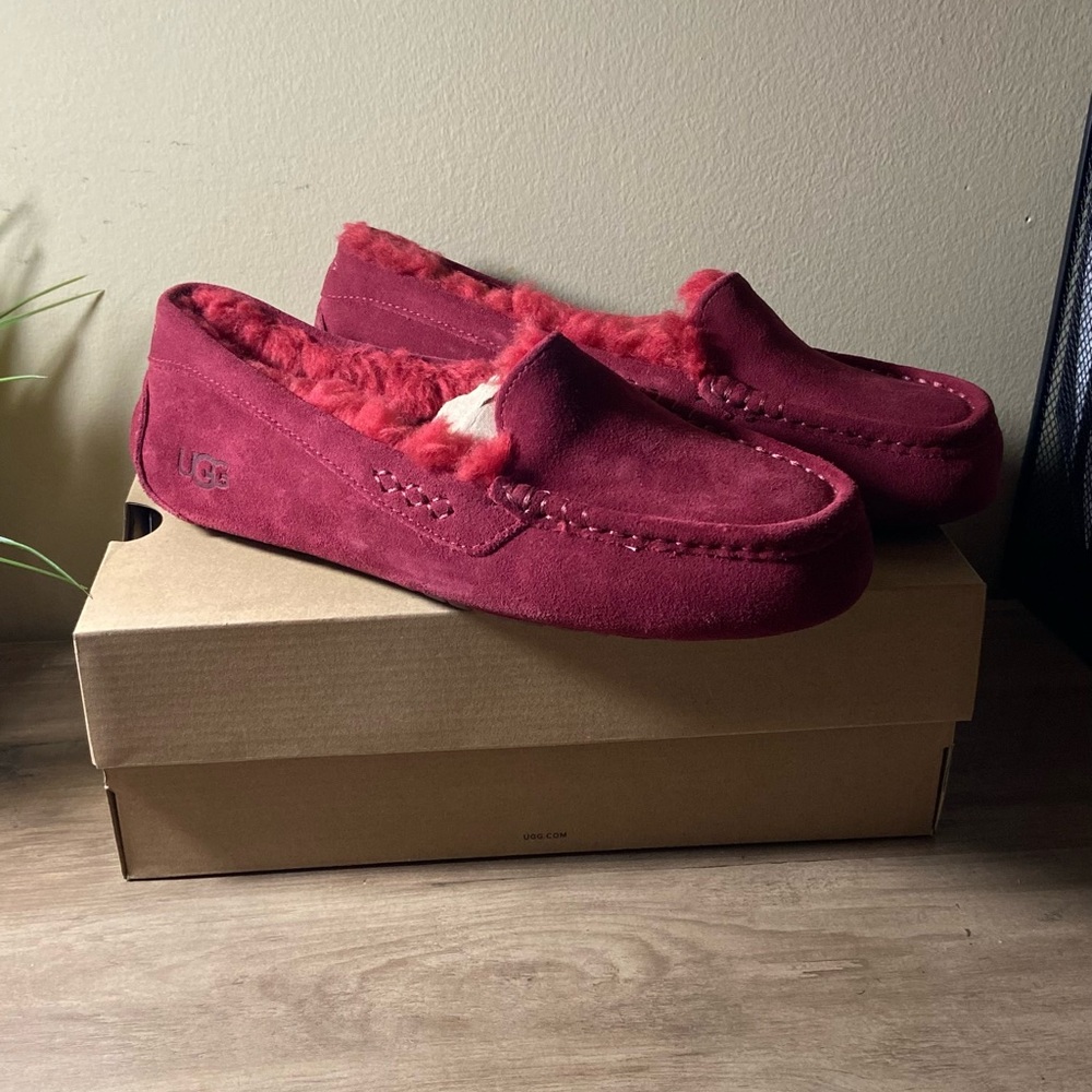 WMNS Ugg Ansley Slippers
